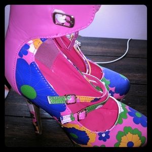 Flower print stilettos